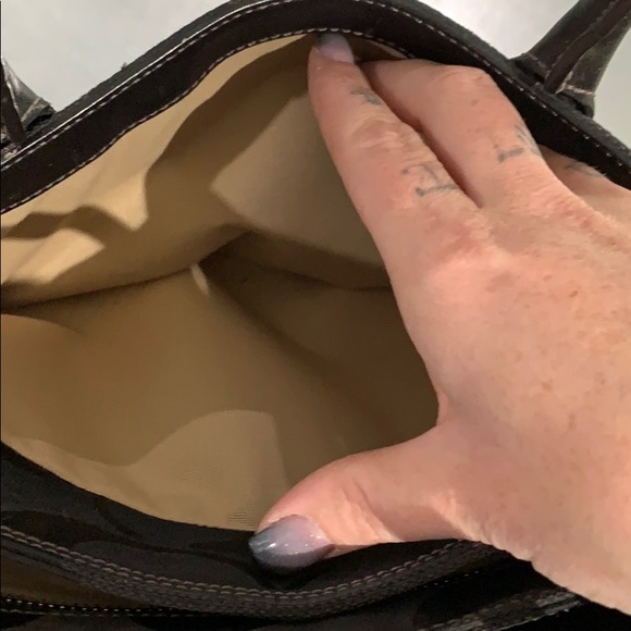 Coach - Picture 5 of 5